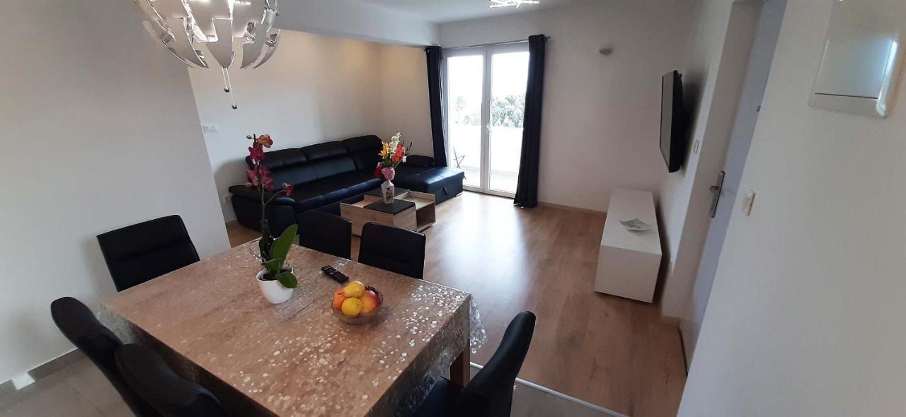 Penthaus Apartment N&M Baška Voda Eksteriør billede