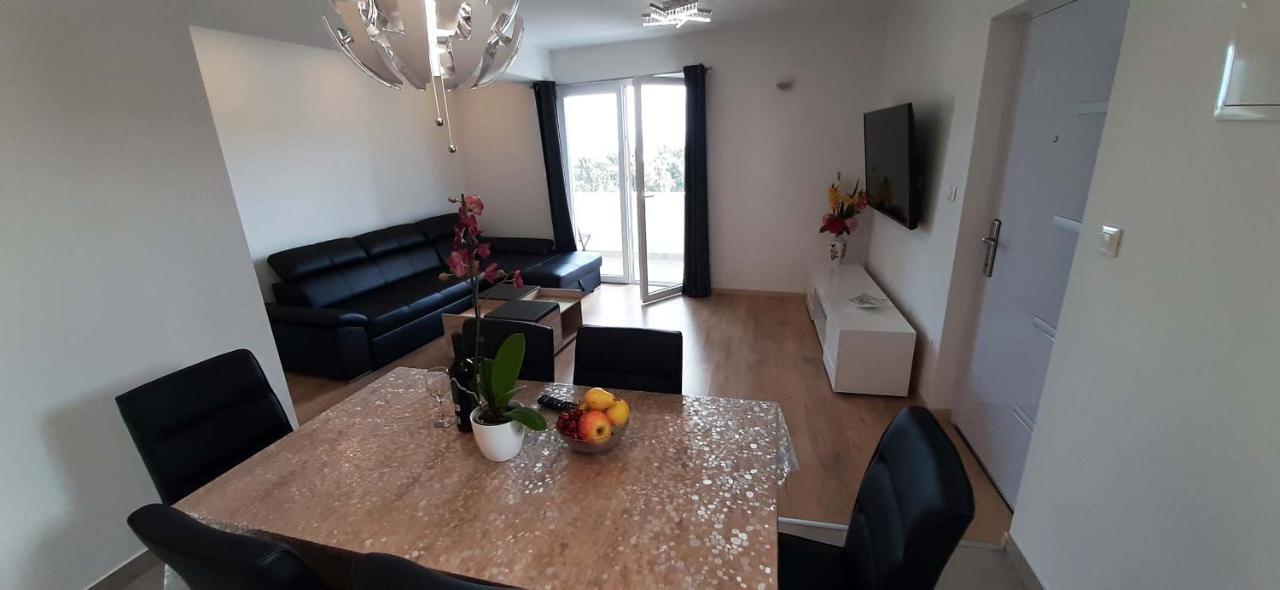 Penthaus Apartment N&M Baška Voda Eksteriør billede