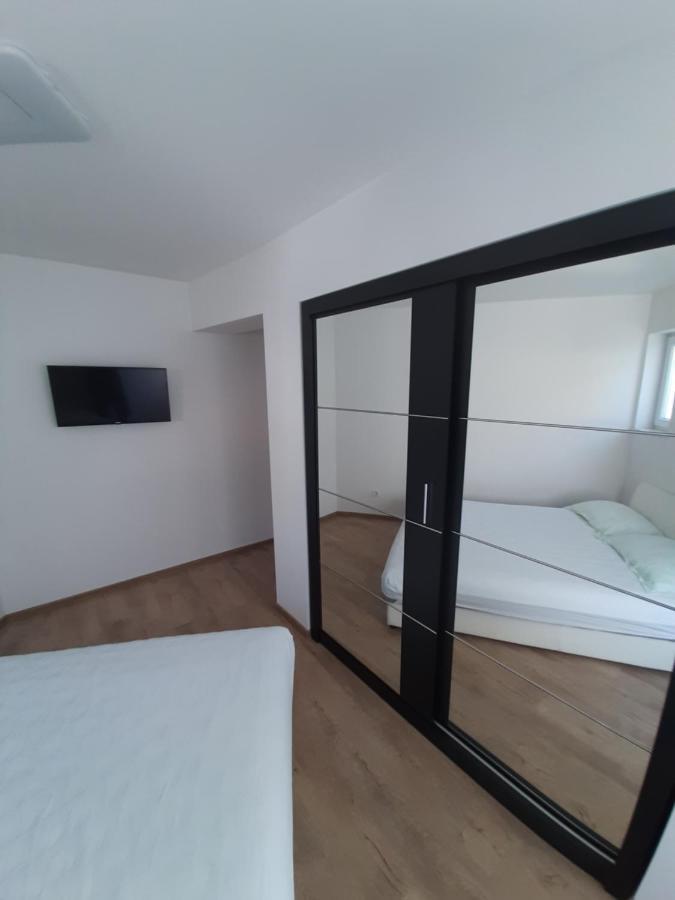 Penthaus Apartment N&M Baška Voda Eksteriør billede