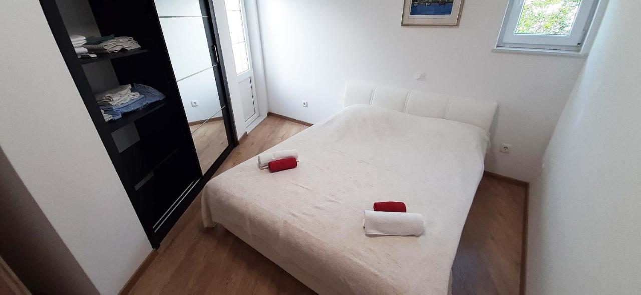 Penthaus Apartment N&M Baška Voda Eksteriør billede