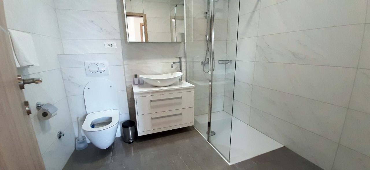 Penthaus Apartment N&M Baška Voda Eksteriør billede